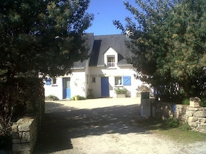 Façade arrivée coté route