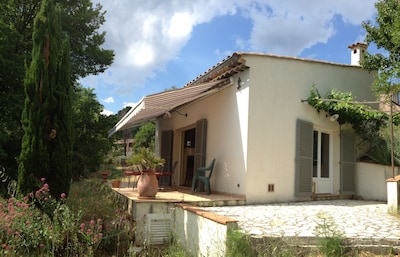WUNDERBAR! Charmante klimatisierte Maisonette mit Blick auf Villag Provenç