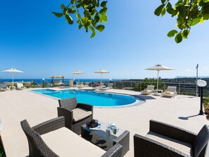 Villa Diamantis offers amazing sea views from the pool area!