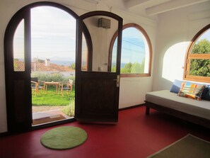 bed-room (2)