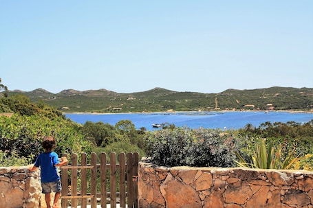 Location villa de standing corse du sud