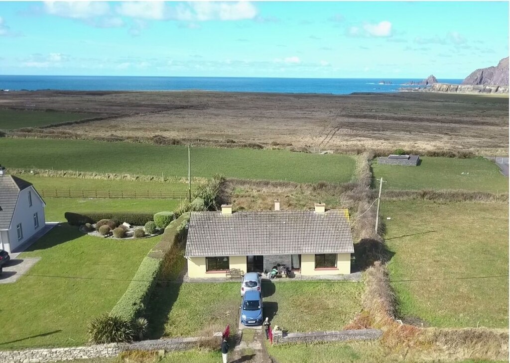 Comfortable Holiday Home On The Beautiful Slea Head Drive Wild Atlantic Way Ballinrolla