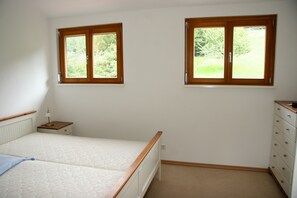 Sleeping room in the middle of the 1st floor apartment