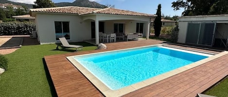 Villa avec piscine privée 