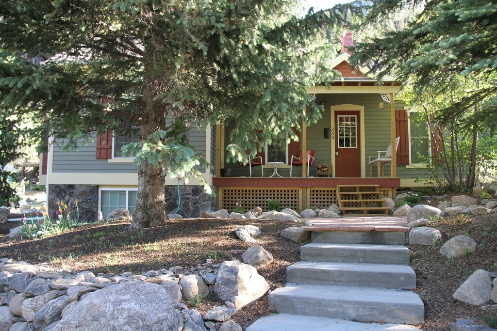 Cozy Cottage in Historic Silver Plume