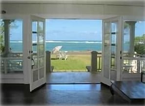 The cottage is oriented for an oceanview from most rooms.