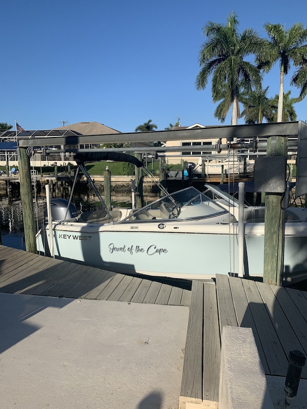 2021 Key West boat 21 ft