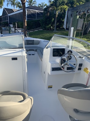 Key West boat dual console