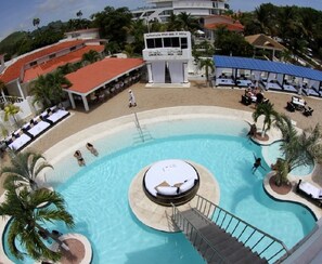 Absolutely beautiful resort.  Resort grounds