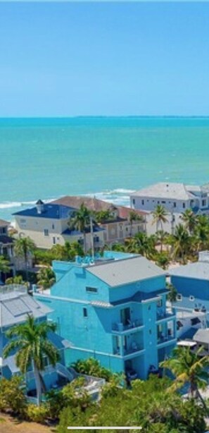 Bird’s eye view with gulf proximity!