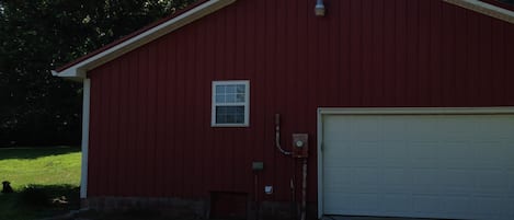 Garage Apt