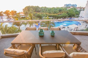 All you need for a perfect dinner outside in your private terrace with oceanview