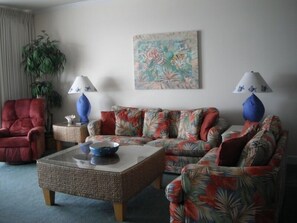 New Living Room Furnishings ~ Recliner and Sleeper Sofa