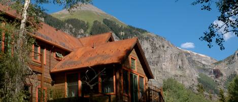 View of 65 Pandora Lane with Ajax Mountain in the background.