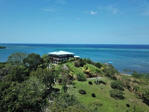 Casa Caribe Roatan - your personal beach paradise in secluded serenity