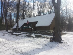 Fox Tail Chalet Exterior View