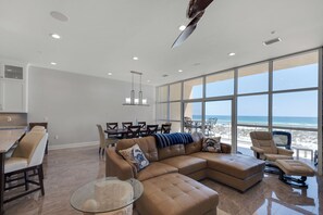 Regency Cabanas B7_20170329_037