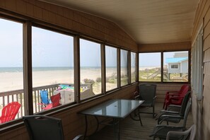 Screened porch
