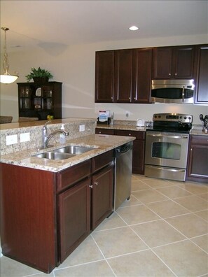 Alternate view showing Kitchen island