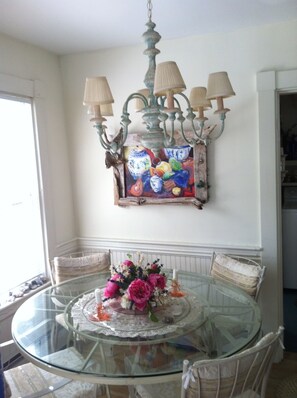 Kitchen table