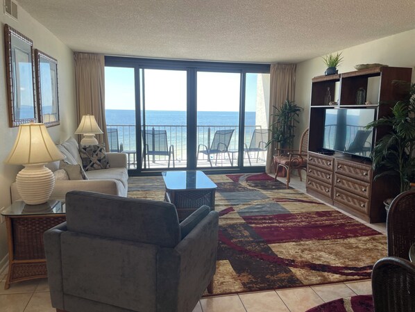 Large living room !