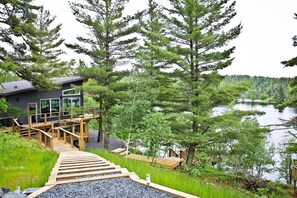 stairs from the parking area that lead to the cabin