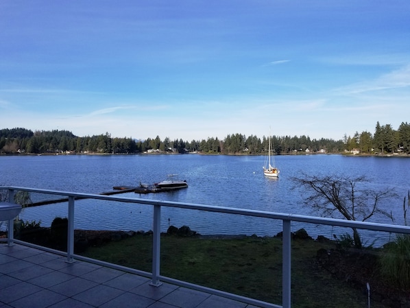 Breathtaking Waterfront Views.