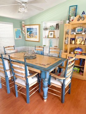 Dining room. 