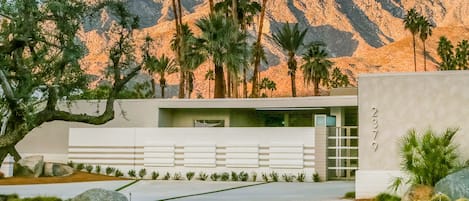 Mid-60s country club style in South Palm Springs neighborhood of Indian Canyons