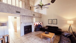 livingroom with galery