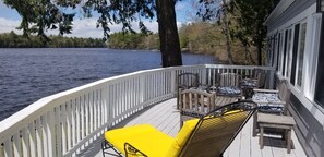 Front deck