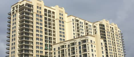 Palm Beach Marriott Singer Island Resort & Spa building