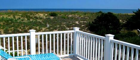 Wonderful 2nd floor sun deck with unobstructed views of the Ocean.