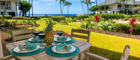 Spacious private Lanai with Beautiful ocean  view!