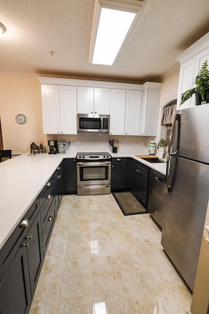 Fully equipped kitchen