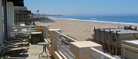 Upper Balcony Looking South (Beach & Ocean closer than what it appears)