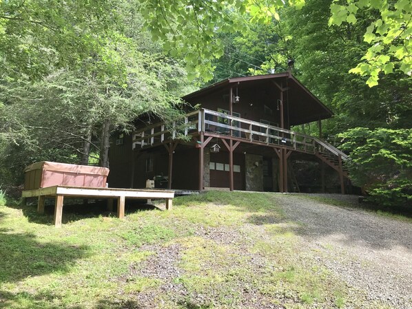 Cabin Get Away Overlooking Mount Mitchell NC.  Stairs inside and outside.