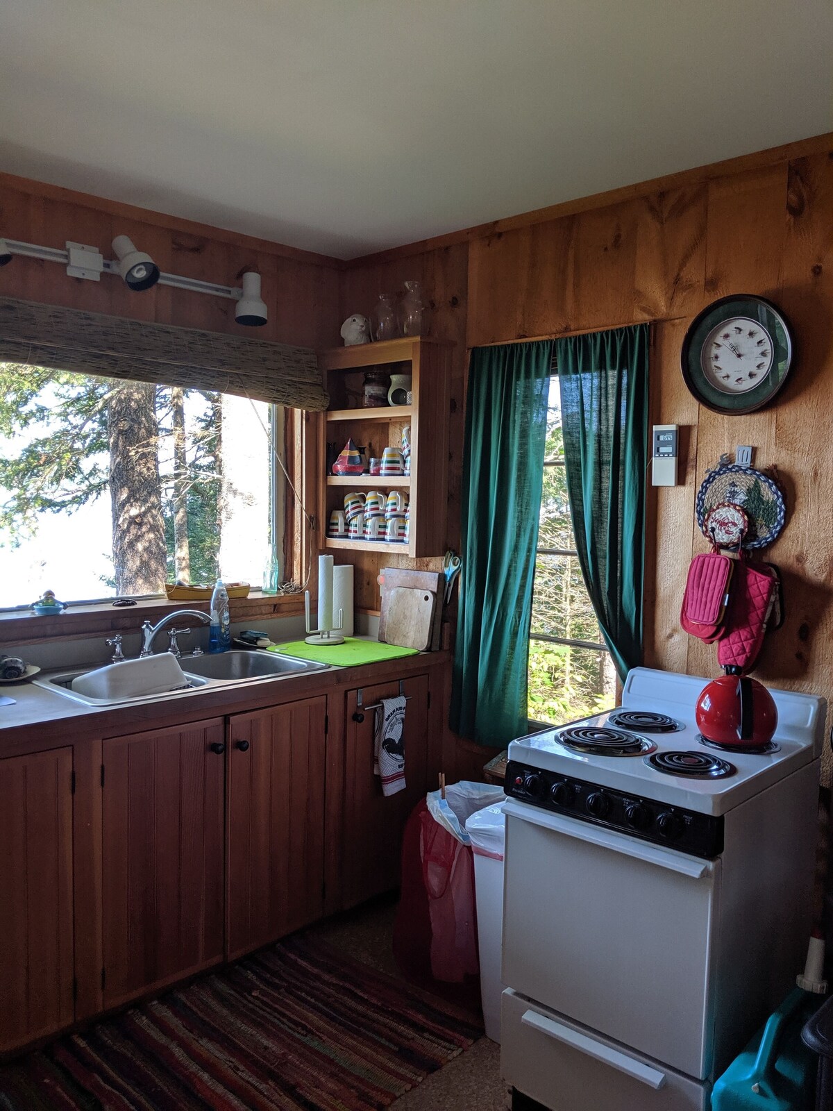 Waterfront Cottage near Bath Maine