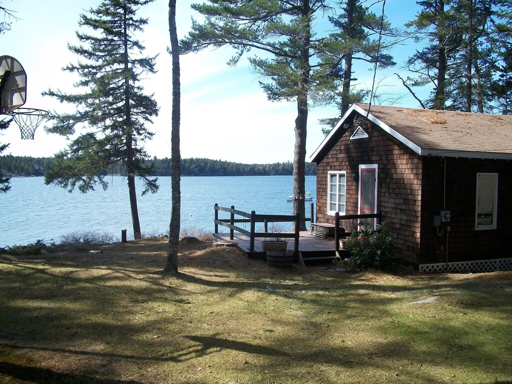 Waterfront Cottage near Bath Maine West Bath