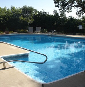 Pool is open from Memorial Day to Labor Day weekend only. Pool heat is extra