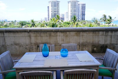 Palm Beach Singer Island Resort & Spa - 2/2 Oceanview Suite - Daily Housekeeping