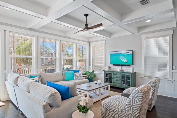 Plenty of Seating and Space for the Entire Family!