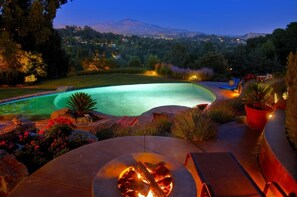 Firepit night view