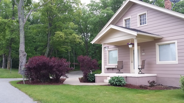 Larsen House Exterior Remodeled 6/2015