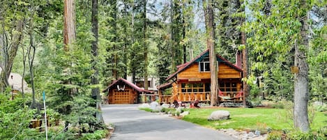 Private Log Cabin Retreat...