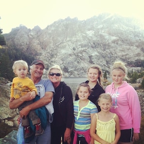 Fun for all ages hiking to Upper Sardine Lake.