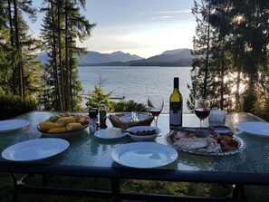 Lunch at the Lake!!!
