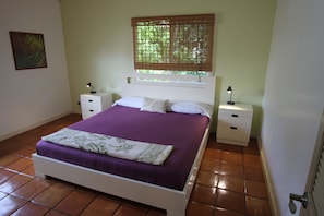 Another spacious king size bedroom