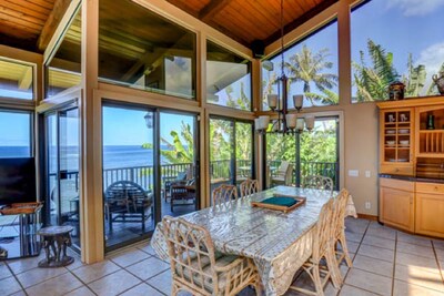 4 Bedrooms, Newly AC, 3.5 bathrooms,Deluxe, Sleeps 10, Oceanfront Pool, Private 