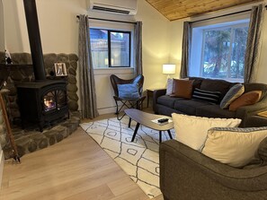 Welcome to you Bend getaway from home